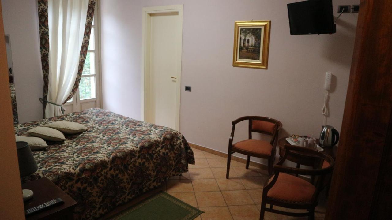 La Regibussa - Hotel Ristorante Asti Eksteriør billede