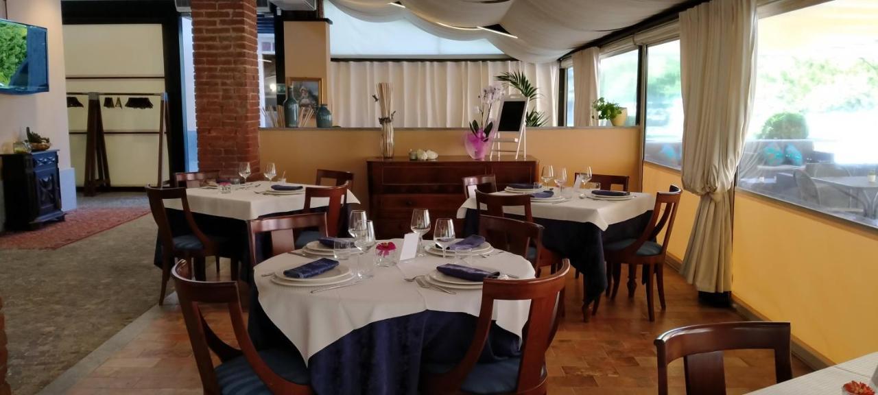 La Regibussa - Hotel Ristorante Asti Eksteriør billede