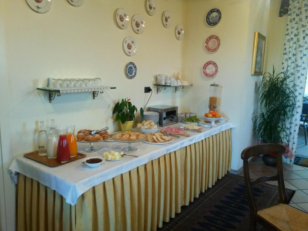 La Regibussa - Hotel Ristorante Asti Eksteriør billede